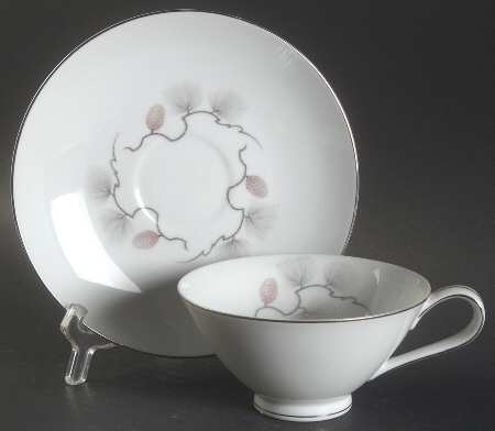 Pinecrest Flat Cup & Saucer Set