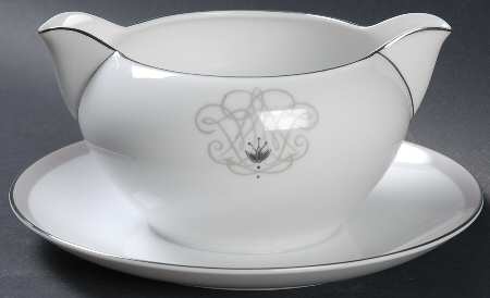 Princess Gravy Boat with Attached Underplate