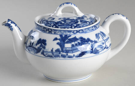 11006 Small Teapot & Lid