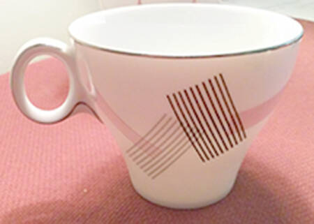 1357 Flat Cup