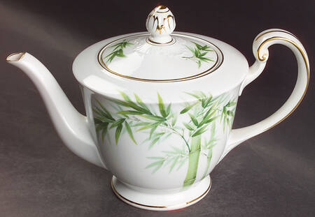 1538G Teapot & Lid