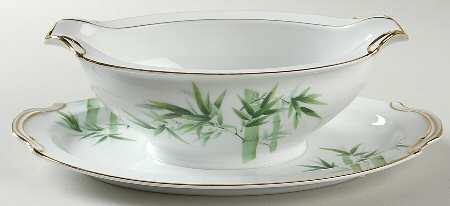 1538G Gravy Boat with Attached Underplate