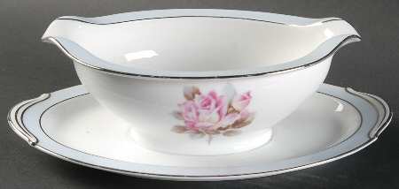 1584H Gravy Boat with Attached Underplate