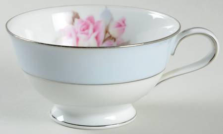 1584H Footed Cup