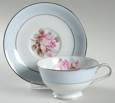 1584H Footed Cup & Saucer Set