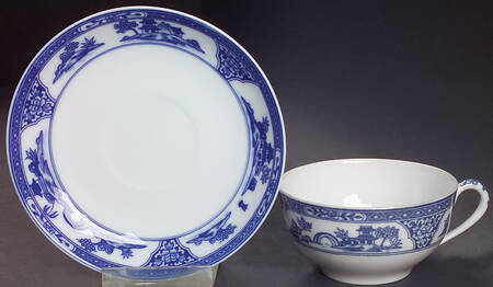 16033 Flat Cup & Saucer Set