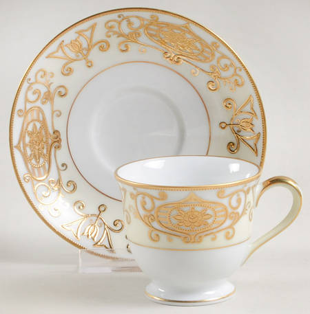 175 Flat Demitasse Cup & Saucer Set