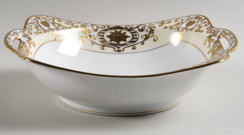 175 9" Square Vegetable Bowl