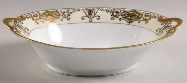 175 9" Oval Vegetable Bowl