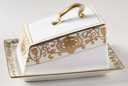 175 Cheese Dish with Lid (Wedge)