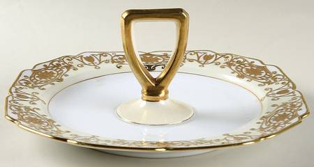 175 9" Center Handled Square Sandwich Tray