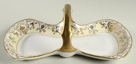 175 9" Handled Tray