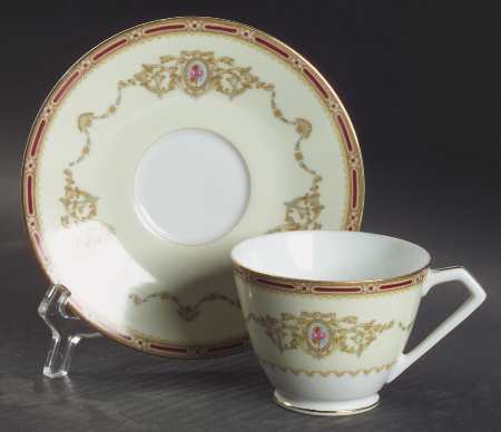 1802 Footed Cup & Saucer Set