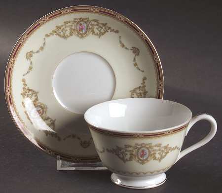 1802 Footed Cup & Saucer Set