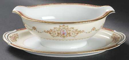 1802 Gravy Boat with Attached Underplate
