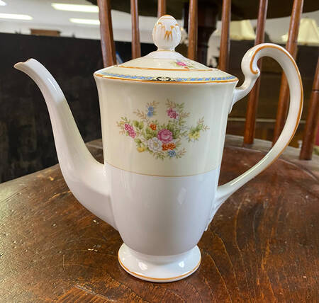 1850 Coffee Pot & Lid