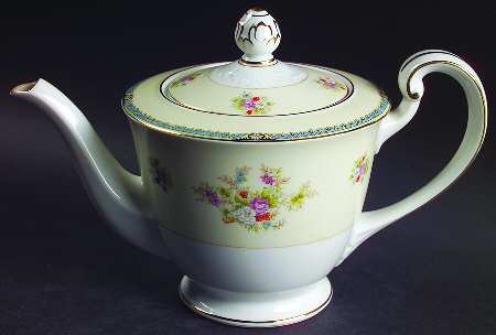 1850 Teapot & Lid
