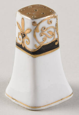20056 Individual Salt Shaker