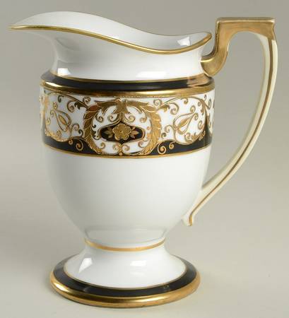 20056 32 Oz Pitcher