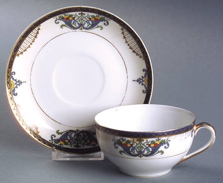 26979 Flat Cup & Saucer Set