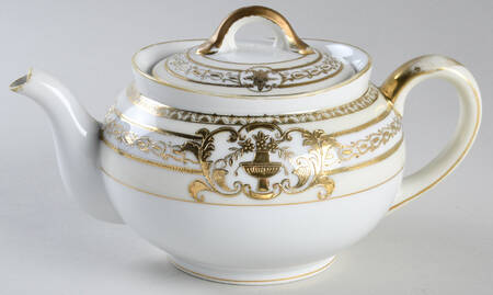 37532-77630 Small Teapot & Lid