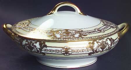 37532-77630 Round Covered Vegetable