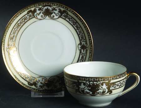37532-77630 Flat Cup & Saucer Set
