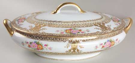 39540-78045 Oval Covered Vegetable
