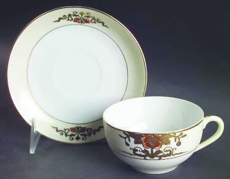 42200 Flat Cup & Saucer Set