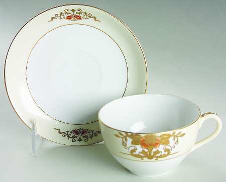 42200 Flat Cup & Saucer Set