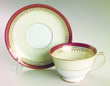 4795 Footed Cup & Saucer Set