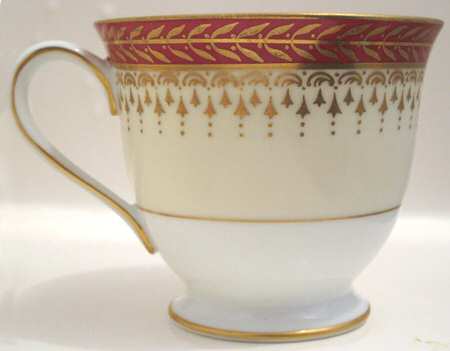 4795 Footed Demitasse Cup & Saucer Set
