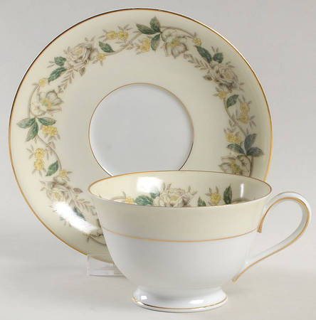 5020 Footed Cup & Saucer Set