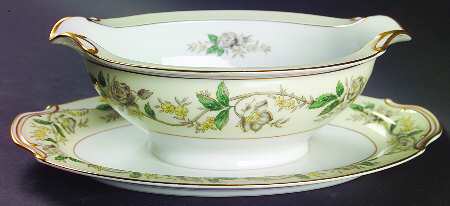 5020 Gravy Boat with Attached Underplate