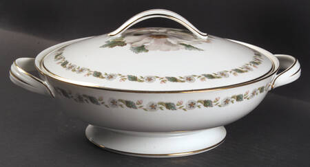5029 Round Covered Vegetable