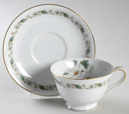 5029 Footed Cup & Saucer Set