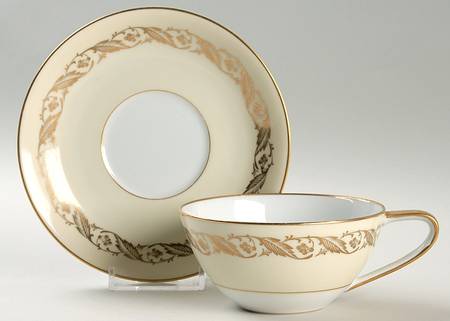 5181 Flat Cup & Saucer Set