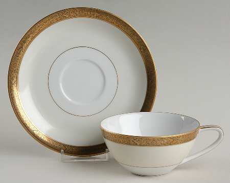 5187 Flat Cup & Saucer Set