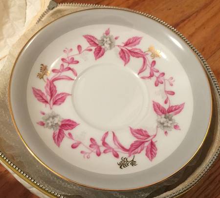 5237 Saucer