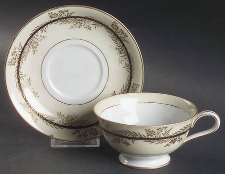 5299 (Rim) Footed Cup & Saucer Set