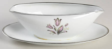 5355 Gravy Boat with Attached Underplate