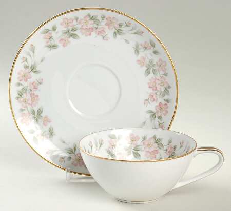 5415 Flat Cup & Saucer Set