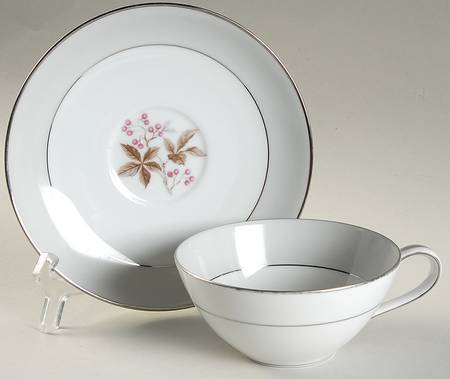 5447 Flat Cup & Saucer Set