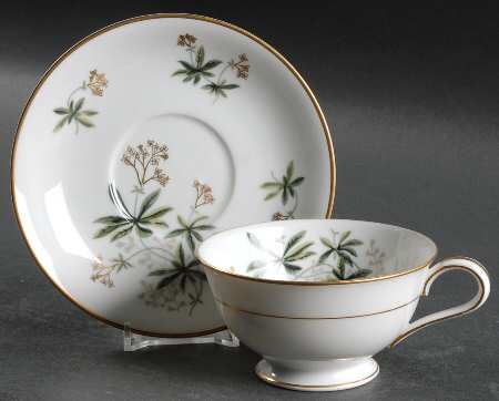 5471 Footed Cup & Saucer Set