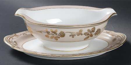 5491 Gravy Boat with Attached Underplate