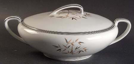 5513 Round Covered Vegetable