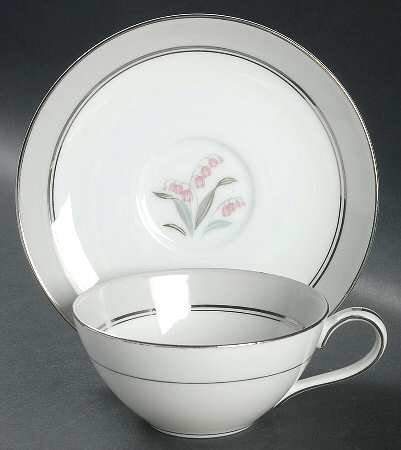 5518 Flat Cup & Saucer Set by Noritake