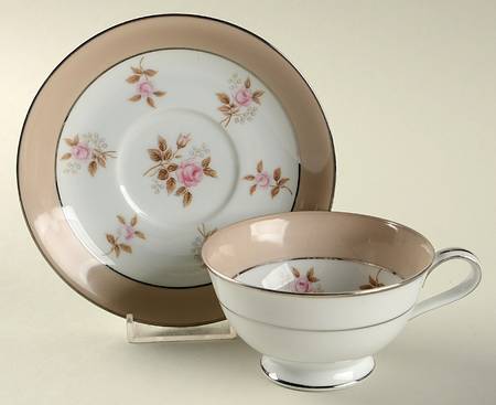 5560 Footed Cup & Saucer Set