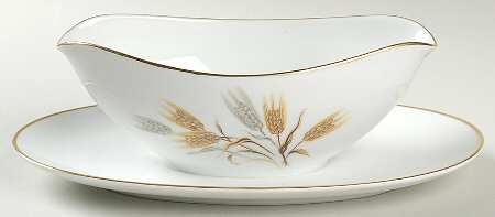 5566 Gravy Boat with Attached Underplate