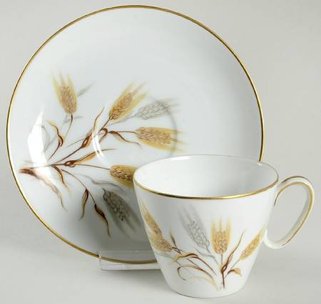 5566 Flat Cup & Saucer Set